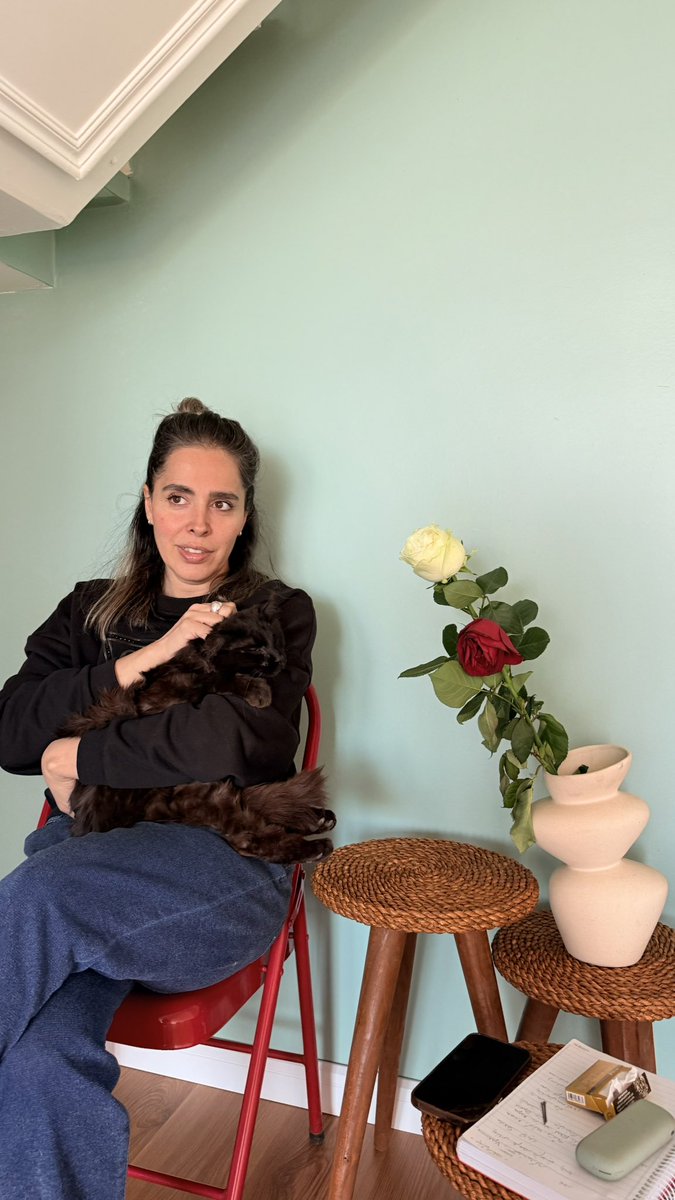 فروردین ۱۴۰۵
جنگ
ناامیدی 
تعلیق
ولی بازهم میشه زیبایی دید، مهر ورزید!