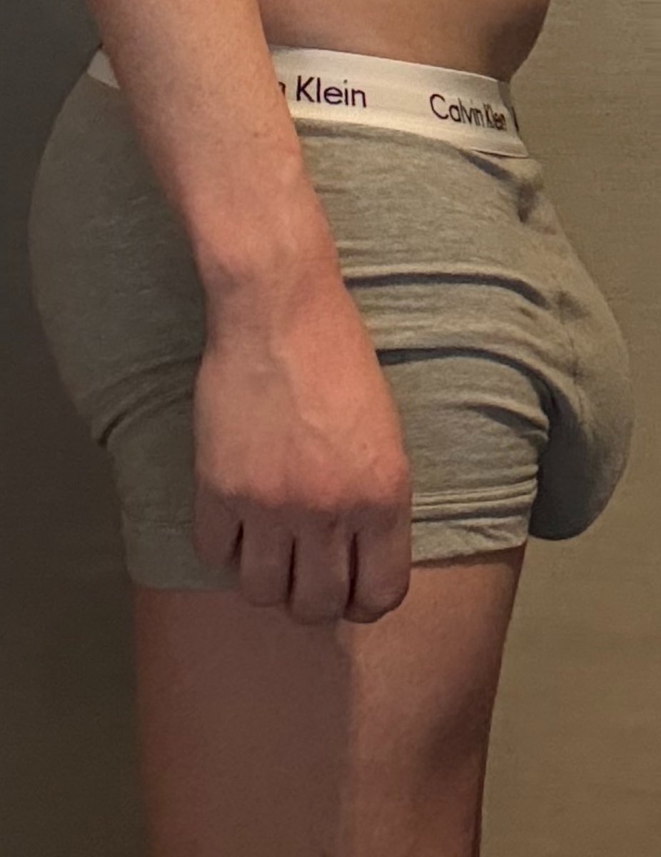 hungjames50's tweet photo. Anyone want a pair of my Calvin’s? 😈 all sweaty and cummy after a gym session 😈 what’s your favourite colour? Black, white or grey. Dm me. My link to my throne if anyone wants to treat this massive cock https://t.co/ebKfulZj8W #gaytwitter #gayporn https://t.co/UDU9QsW2RY