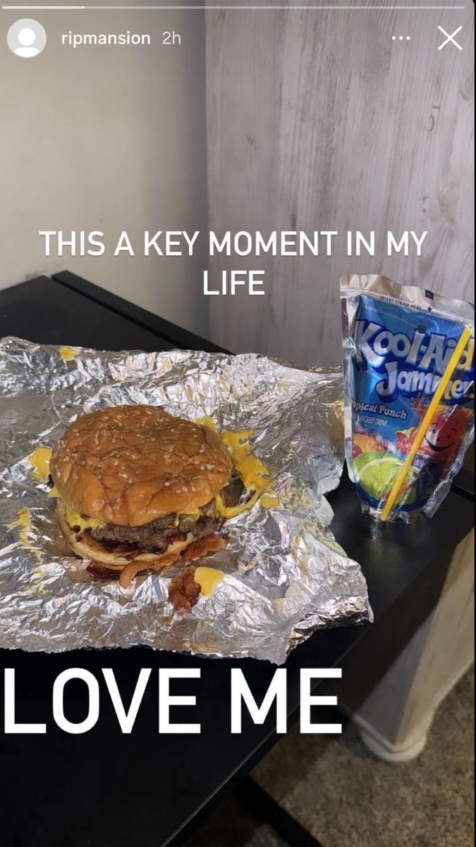 Che Archive tweet media