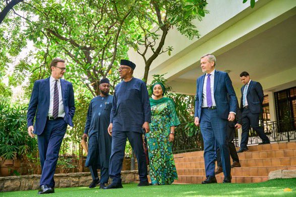 NEFERTITI tweet media