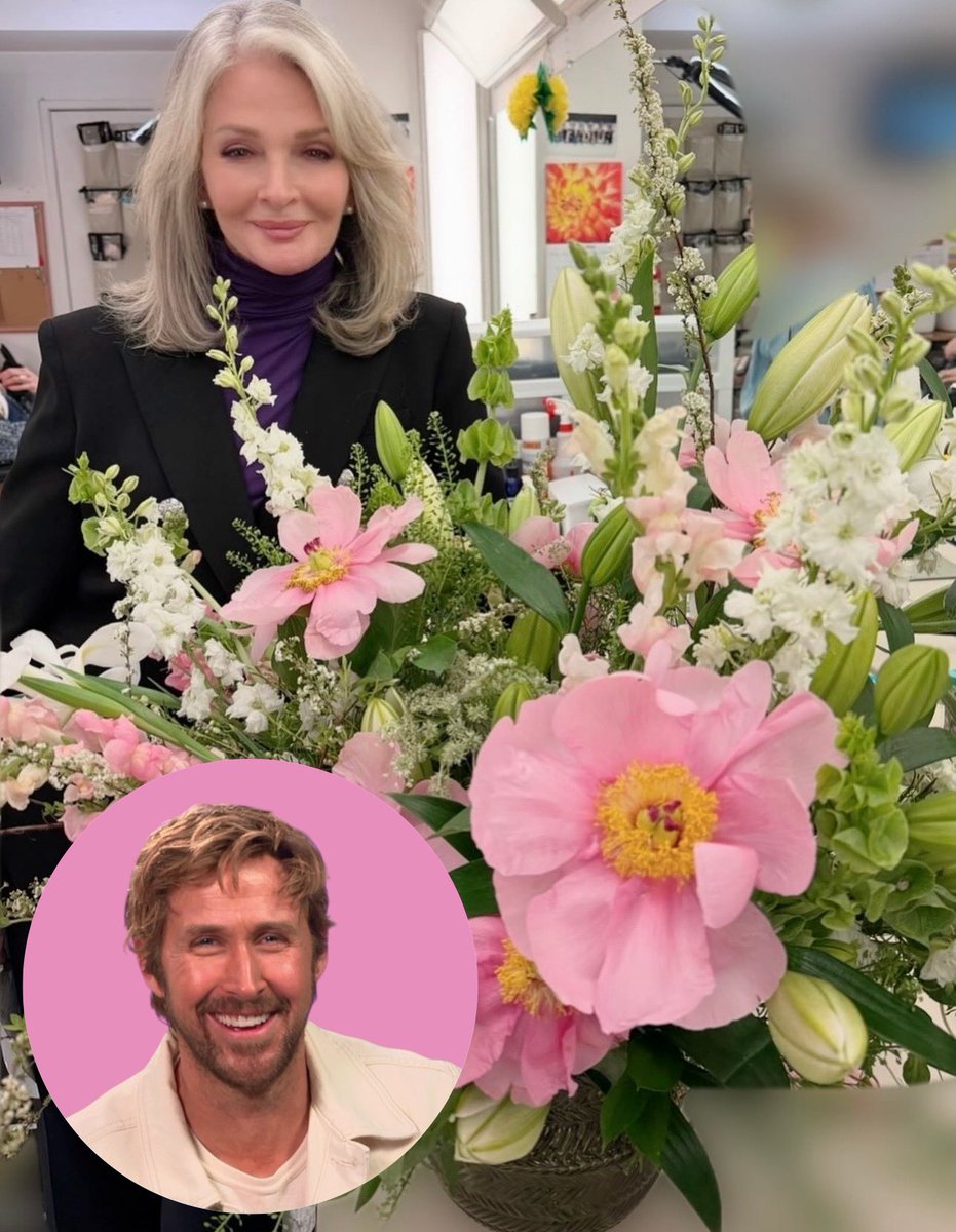 daysclassics's tweet image. Ryan Gosling sent Deidre Hall flowers. 

🌸⏳🥰

#DAYS #daysofourlives #dool