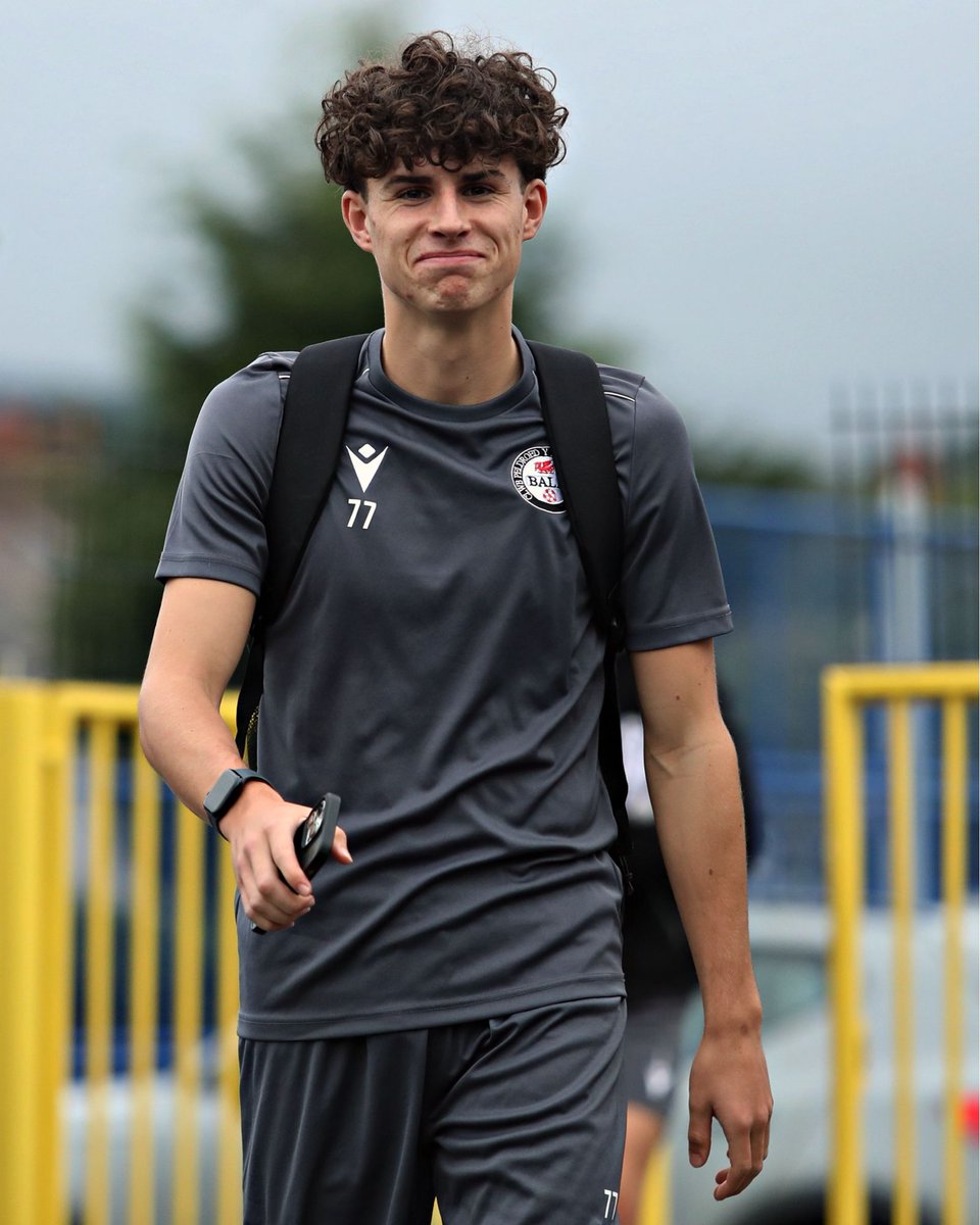 BalaTownFC's tweet photo. Everyone at Bala Town Football Club wishes Luca Beck a very Happy 18th Birthday for today! 🎉

We hope you enjoyed your Birthday Luca 🙌

Penblwydd Hapus Luca! https://t.co/7u779Py1Ot
