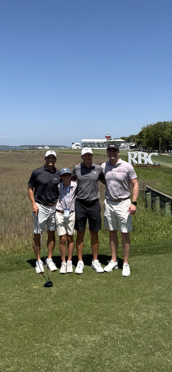 CoachSBeamer's tweet image. Awesome time today at the @rbc_heritage Pro Am with ⁦@JDonati_SC⁩ 

Loved playing w ⁦@collin_morikawa⁩ &amp;amp; @jordanspieth …2 great guys that made all 18 holes really enjoyable 

Awesome seeing so many #Gamecocks today too! Appreciate all the “Go Cocks” we heard today 🤙🏻
