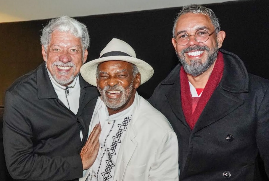 União de Maricá encerra 28º Festival do Cinema Brasileiro em Paris 

Saiba mais no carnavalesco.com.br