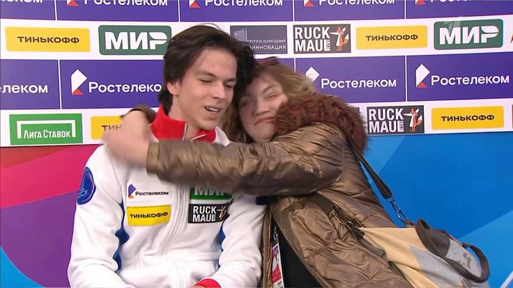 LOVATO_C_MARSA's tweet photo. вероника анатольевна и её бесценный малыш ❤️🥹 https://t.co/udow0BHSfQ