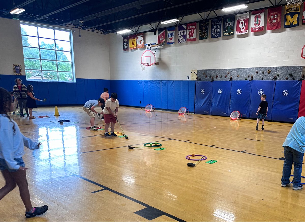 TheCoachFuller's tweet photo. Golf is in full swing in @wallacewolves PE. The coaches have done an amazing job of creating a safe an inclusive environment for their learners! I had so much fun I didn’t want to leave! #mhepe #risdmoves #physed #risddreambig https://t.co/kJQv34IUS6