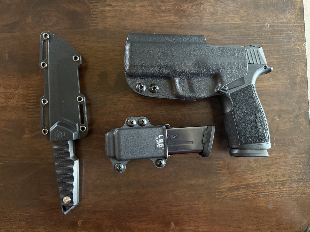 Chris Hohnholz tweet media