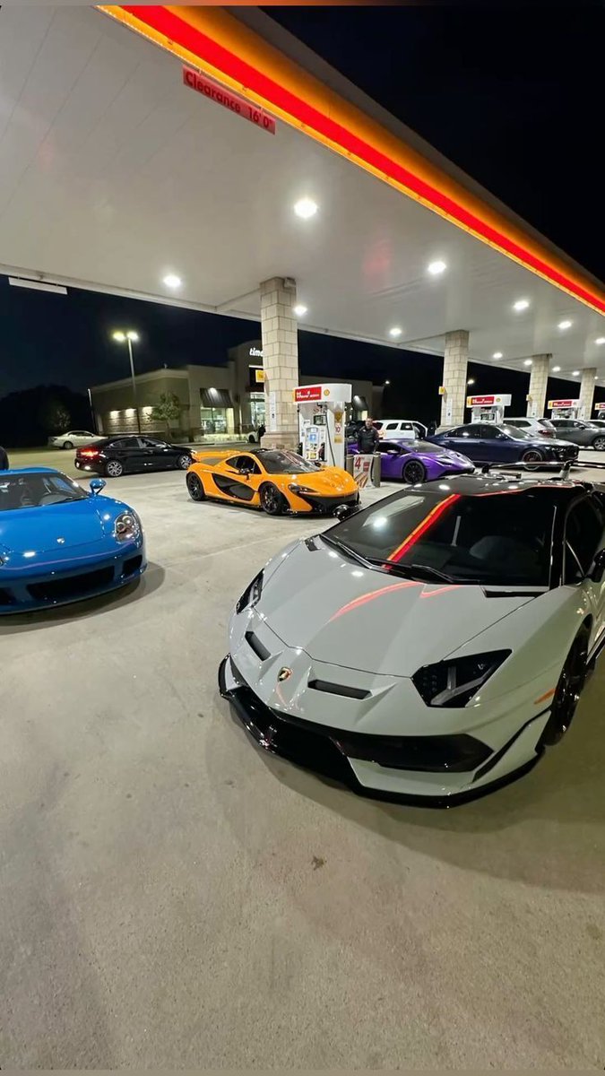 Car Porn tweet media