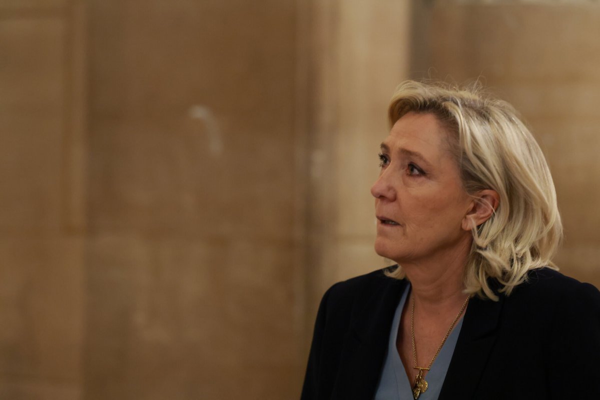 Le Parisien tweet media