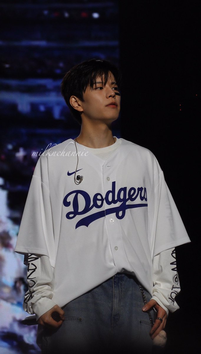 Mia !! 👻 tweet media