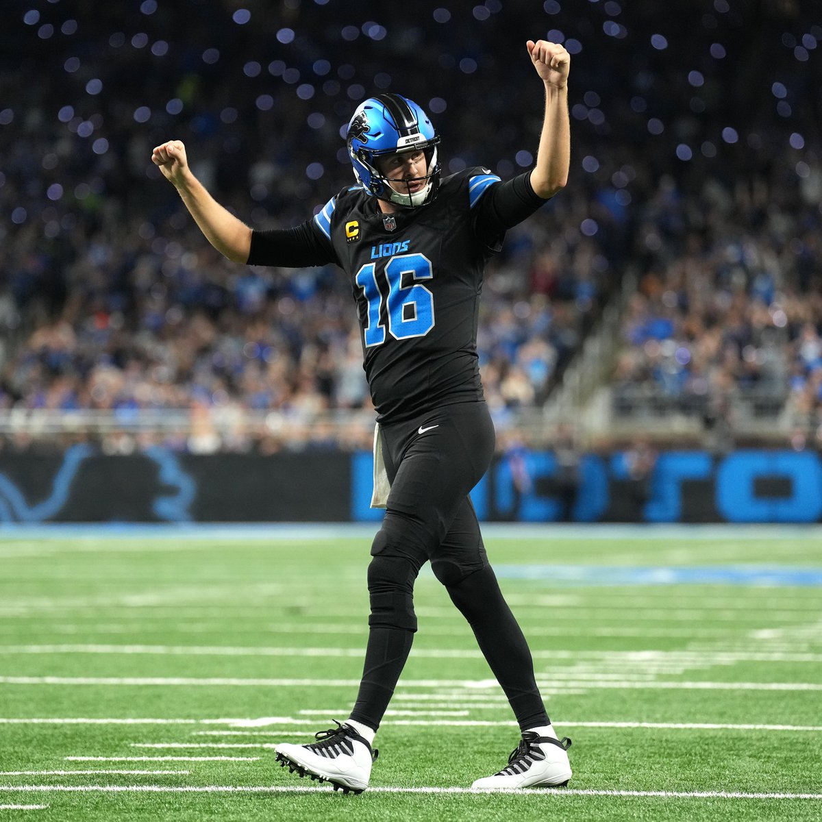 Warren Sharp tweet media