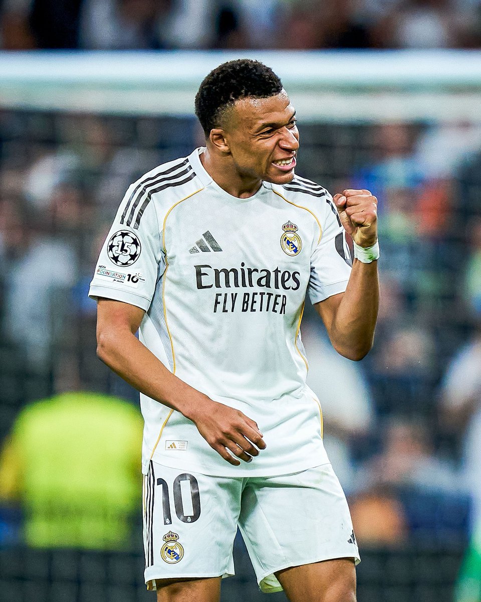 ᴍᴀɴᴜ. tweet media