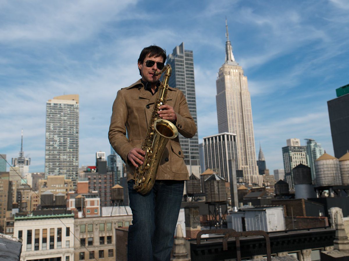 jorgemalinowski's tweet photo. Sound City. @jorgemalinowski #jorgemalinowski #soundcity #saxophone #music #newyorkcity #bigapple #smoothjazz https://t.co/8QYisx9AfL