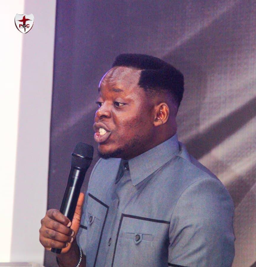 therealchurchgist tweet media