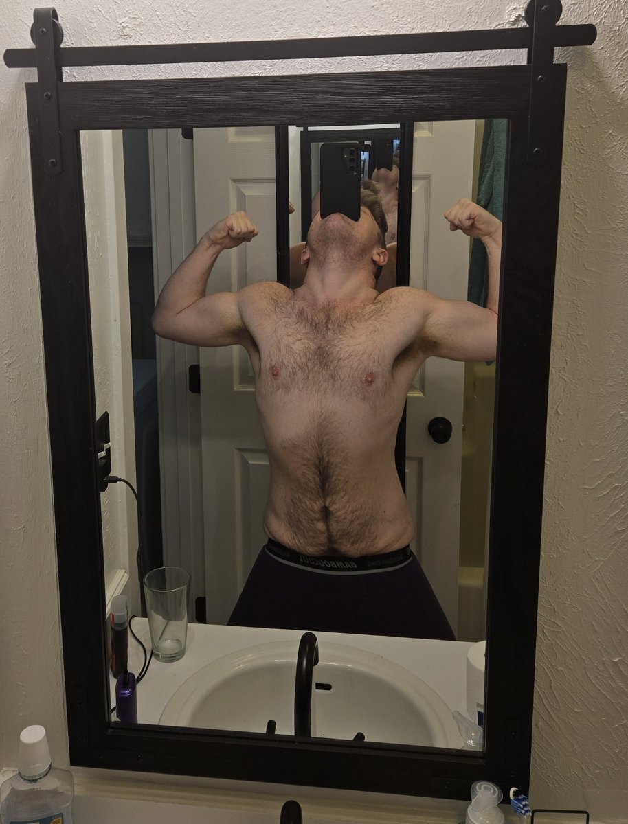 DisgruntledDoe's tweet photo. Is this how you get bitches? https://t.co/nL6x5SSdYx
