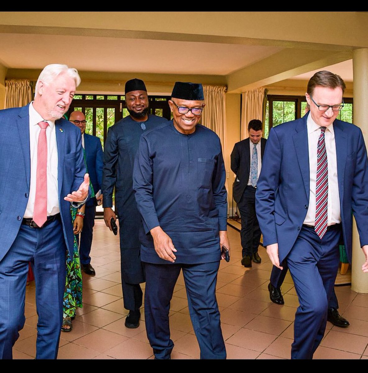 amaka_gemma's tweet photo. @PeterObi Dropping so much presidential aura💪🔥

Our only President that still gives Nigeria IMAGE 🔥🔥🔥✅ https://t.co/rgkwN3P4V1