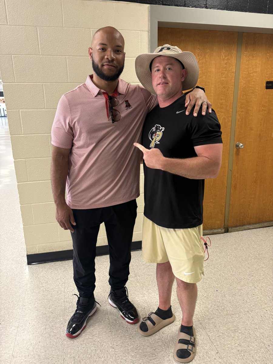 Prov_Football's tweet image. Appreciate @TonyJones_810 and @AlabamaFTBL for coming by to recruit our guys! 
#OTB
#GOLDBLOODED