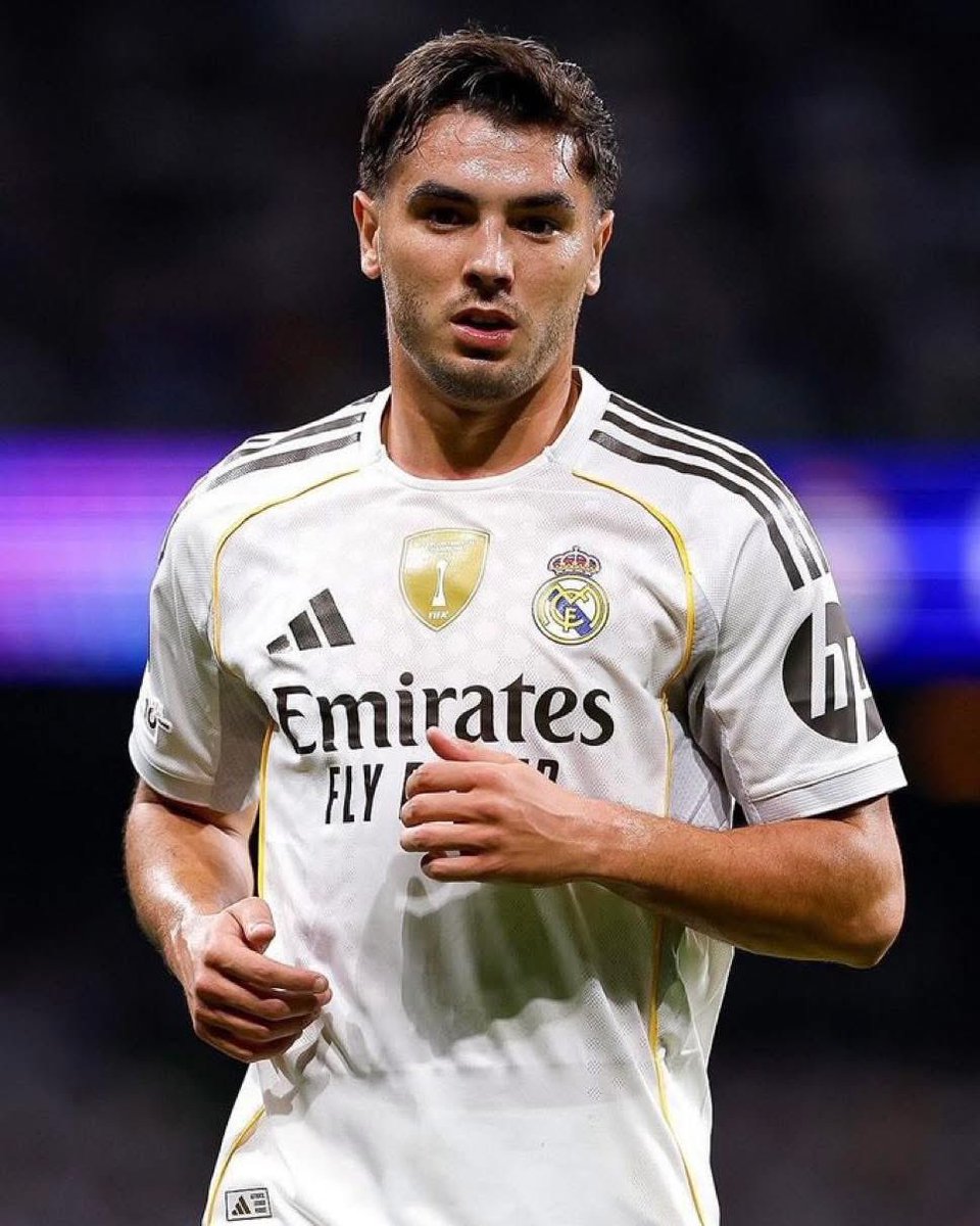 61’ BRAHIM OUT, CAMAVINGA IN.

Garde la tête haute Brahim t’a fait un bon match aujourd’hui 👏

Il n’a pas été décisif ❌