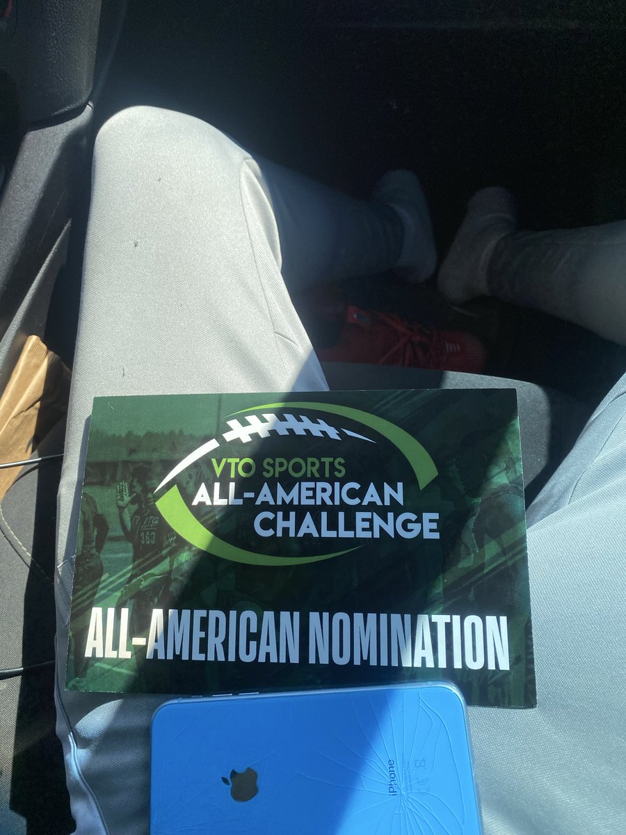 TravonCobb's tweet photo. Thank you @VTOSPORTS for inviting me out to the camp I got the all American nomination award #VTOElite100 #Ath #2030 @_TCuatro https://t.co/wmm8Cy0Xkd
