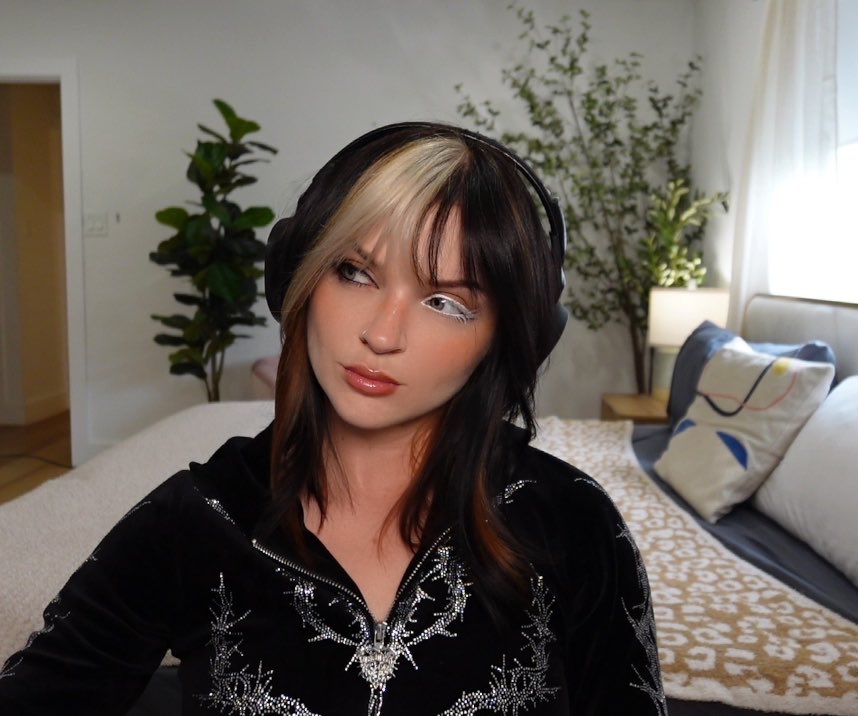 peachjars² tweet media