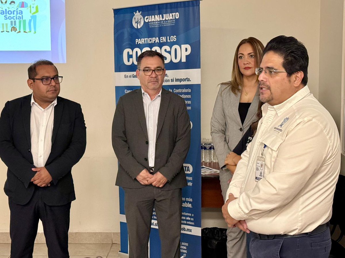 obragobgente's tweet photo. Nuestros supervisores de la #SOP recibieron una capacitación en contraloría social, fortaleciendo el compromiso con la transparencia y el trabajo cercano a la gente, a través de los #COCOSOP. 🗒️ https://t.co/erUtELxtBQ