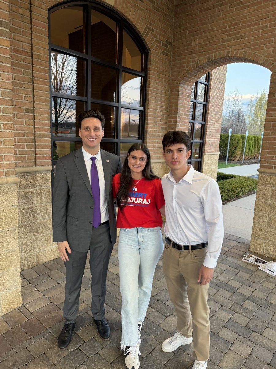 Robert Lulgjuraj tweet media