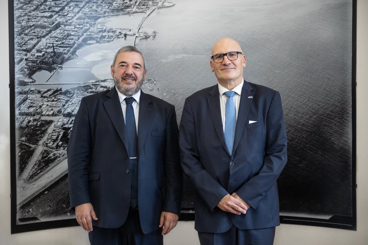 Intendencia de MVD tweet media