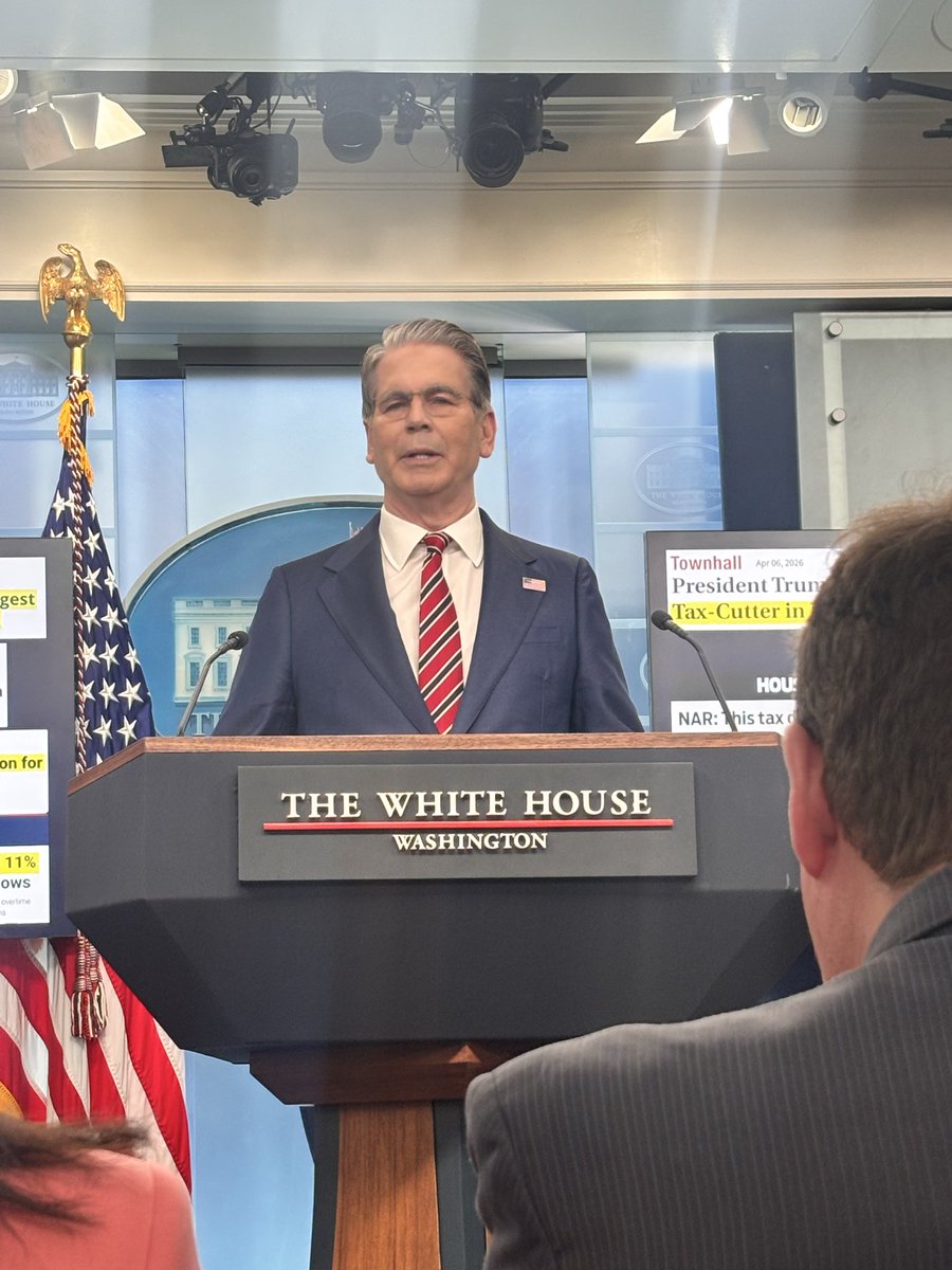 rainbow7852 tweet media