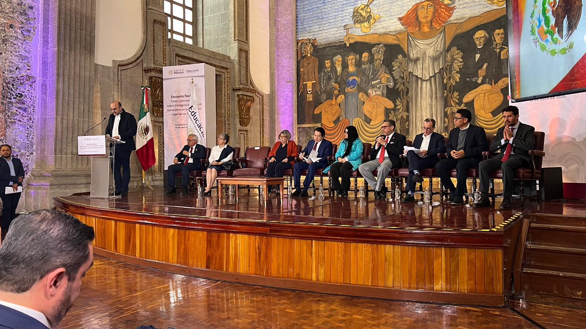 Somos Normalistas tweet media