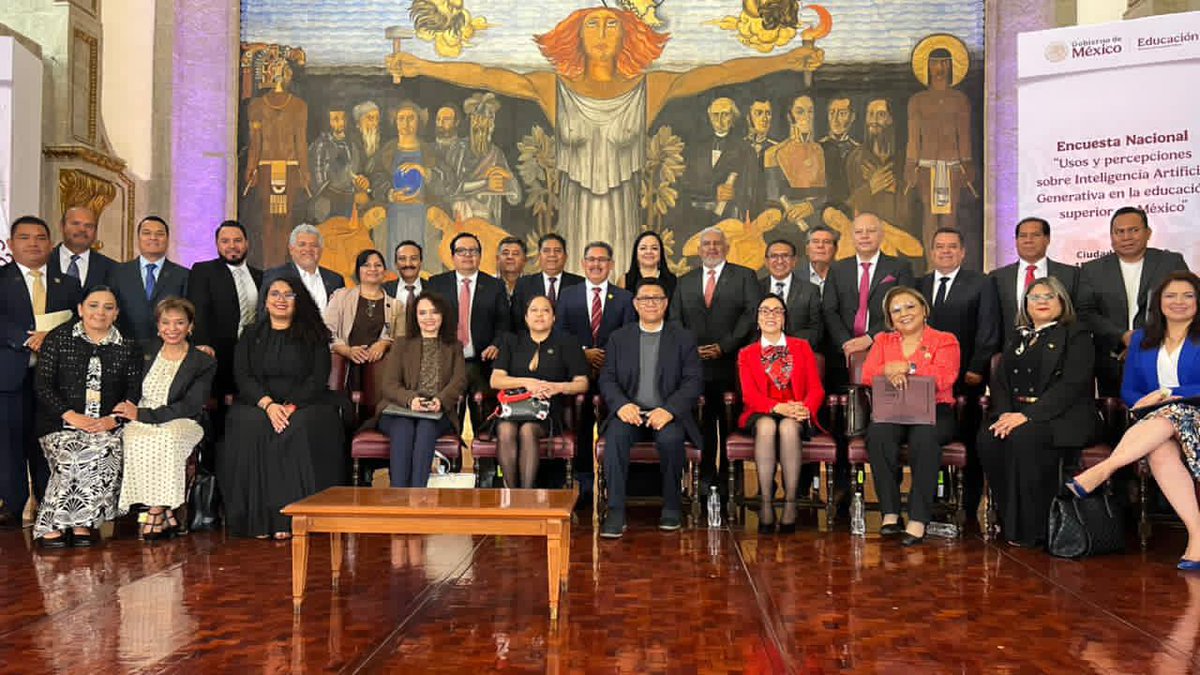 Somos Normalistas tweet media