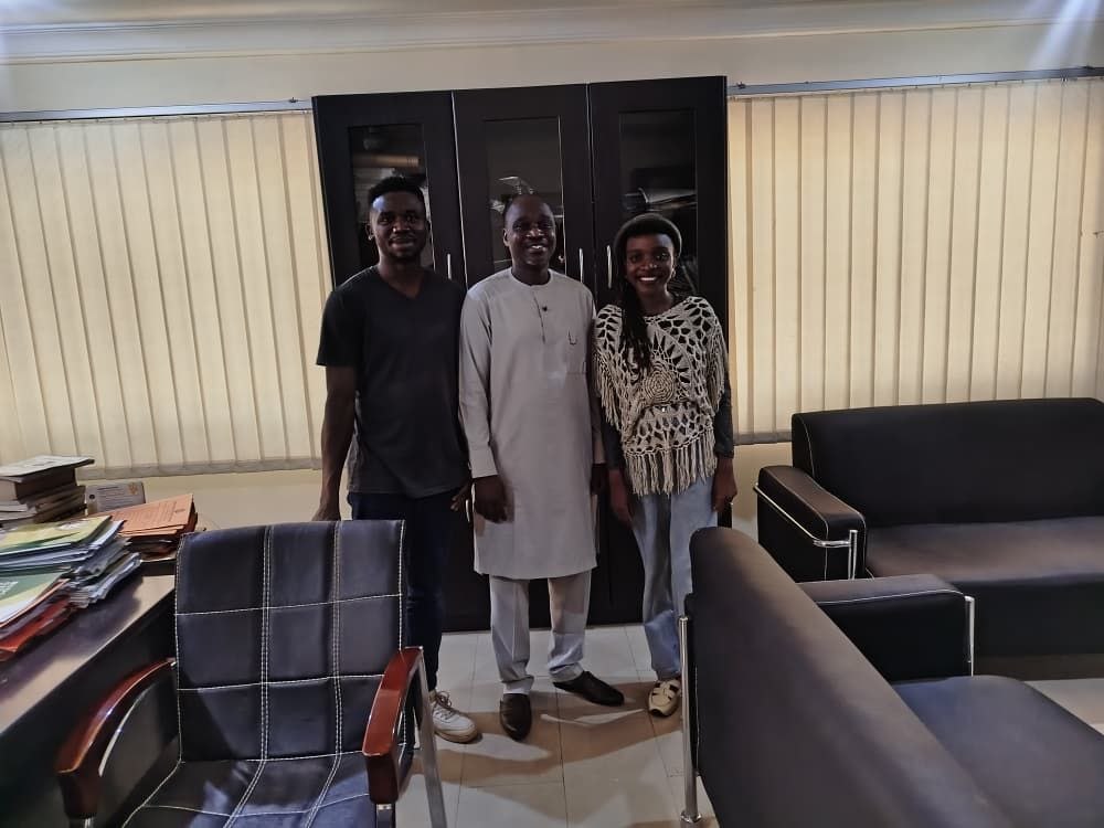 RexC4_'s tweet photo. Honored to be received by the Administrative & Financial Director of NIMG, Jos.
Tech is for everyone.
April 18, Odilins Event Center, Jos, 9am.
Be there.
#Decentra2026 #RexC4 #JosTech #EveryoneStartsSomewhere https://t.co/x1jWHuQDAI
