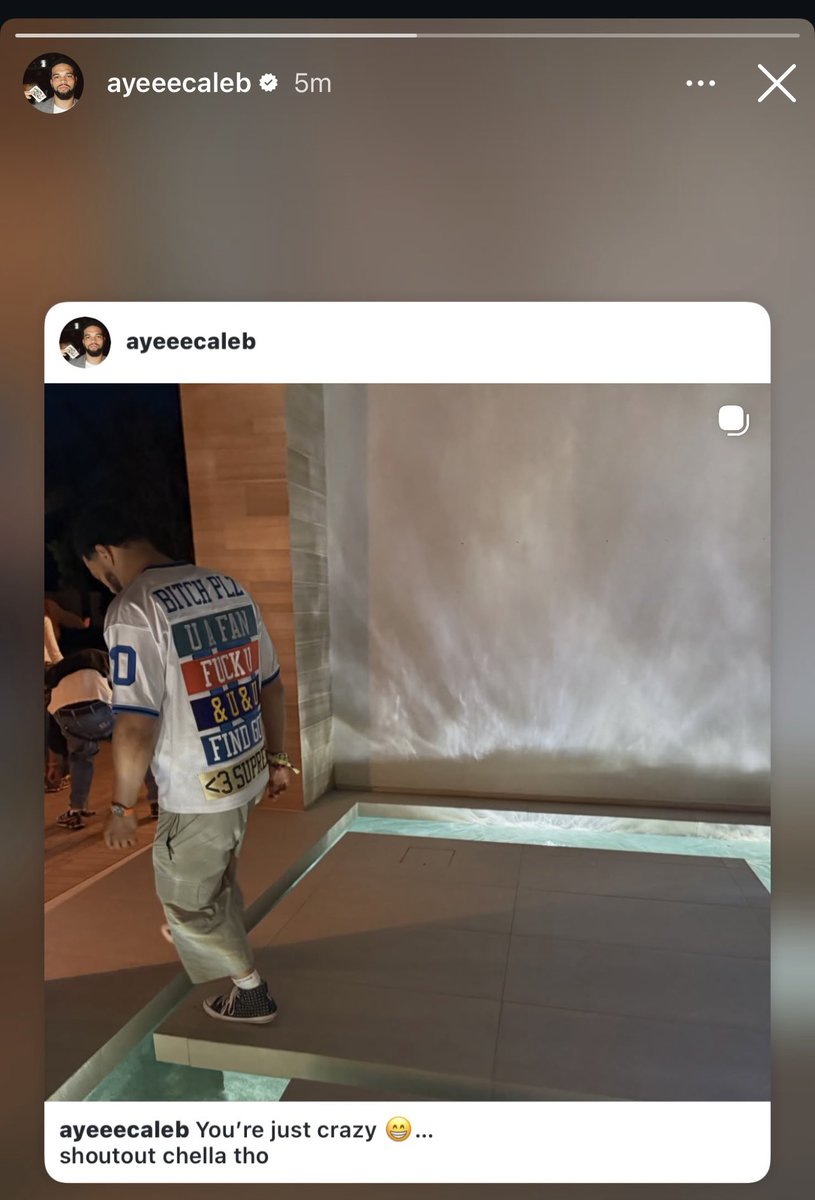 Cream sleeve tweet media