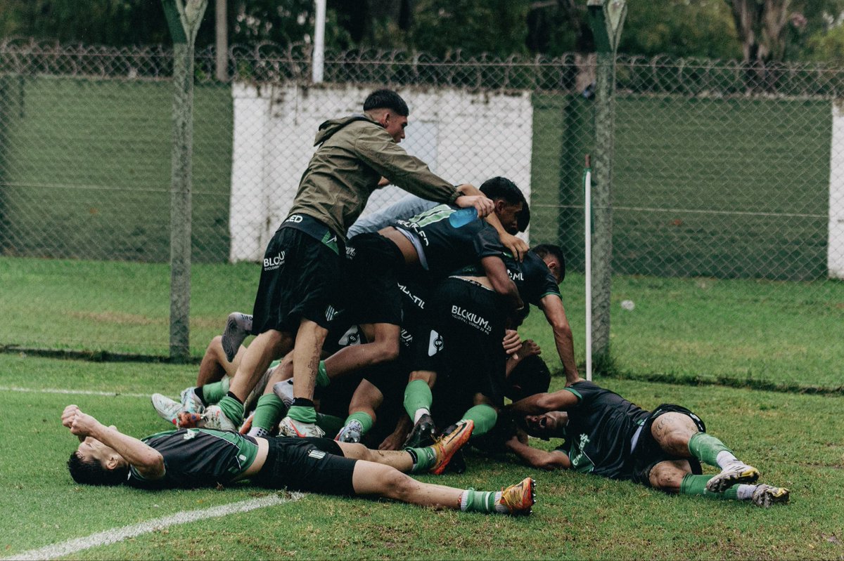 Club A. Banfield tweet media