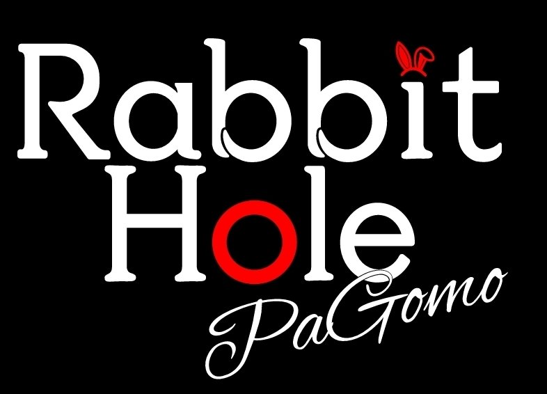 WhiteMeatCompa1's tweet photo. Happy to see e old Rabbit Hole there. We leveled up and relocated to corner Samora Machel and Golden Quarry Roads. Those who patronize our place say that we still have the best food in Harare. Come and experience it for yourself... On the house. Peace✌🏿. WhatsApp 263 772 333 369 for details.