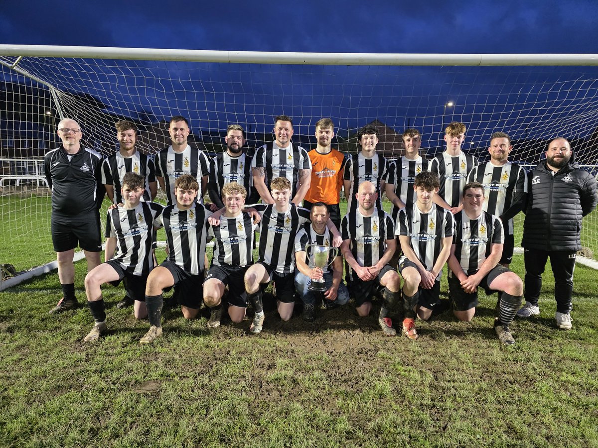 LAMPETERTOWNAFC tweet media