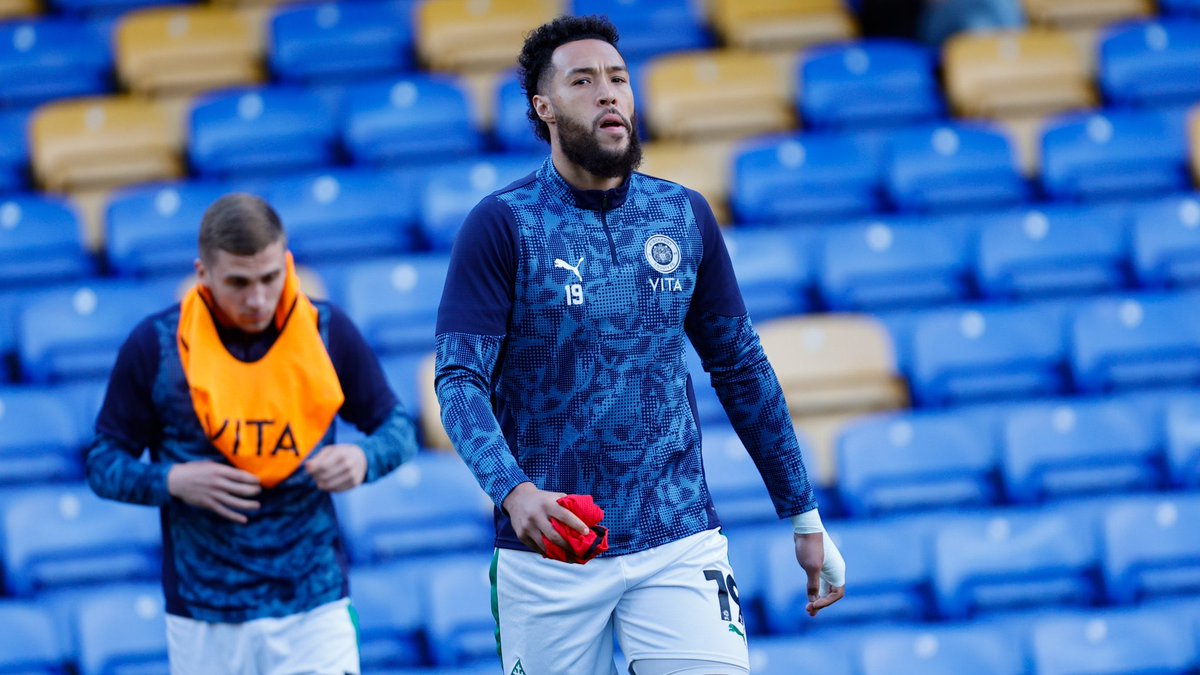 _SByrne's tweet photo. "Kyle Wootton's magic, he wears a magic hat..." coming from the 700 travelling #StockportCounty.

A clean sheet on his full debut as a centre-half. 😉 https://t.co/5iCMpd9SfI