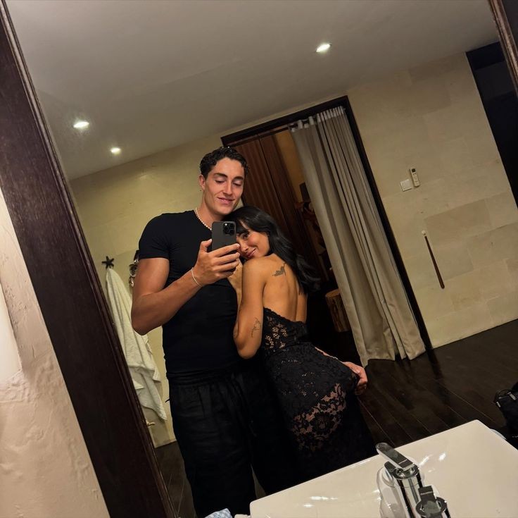 aitanaxfacts's tweet image. Aitana via twiter sobre su relación con Plex al desmentir una crisis que se han inventado la telebasura esta tarde: "Tampoco me gusta que ensuciéis lo más bonito que tengo con mentiras. Nunca he sido tan feliz ni me he sentido tan llena de amor🫶🏻" #ship
