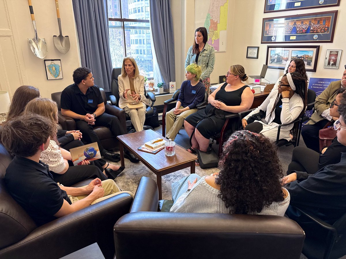 TinaAscolillo's tweet photo. Today is the @CollegeBoard’s annual #APDay ! Thank you to our speakers for joining our celebration &amp; to all the legislators that dedicated time to meet with the students &amp; teachers. I was fortunate to join @dimanbengals &amp; @frps_durfee during their legislative visits #mapoli https://t.co/l0yaoFyhHT