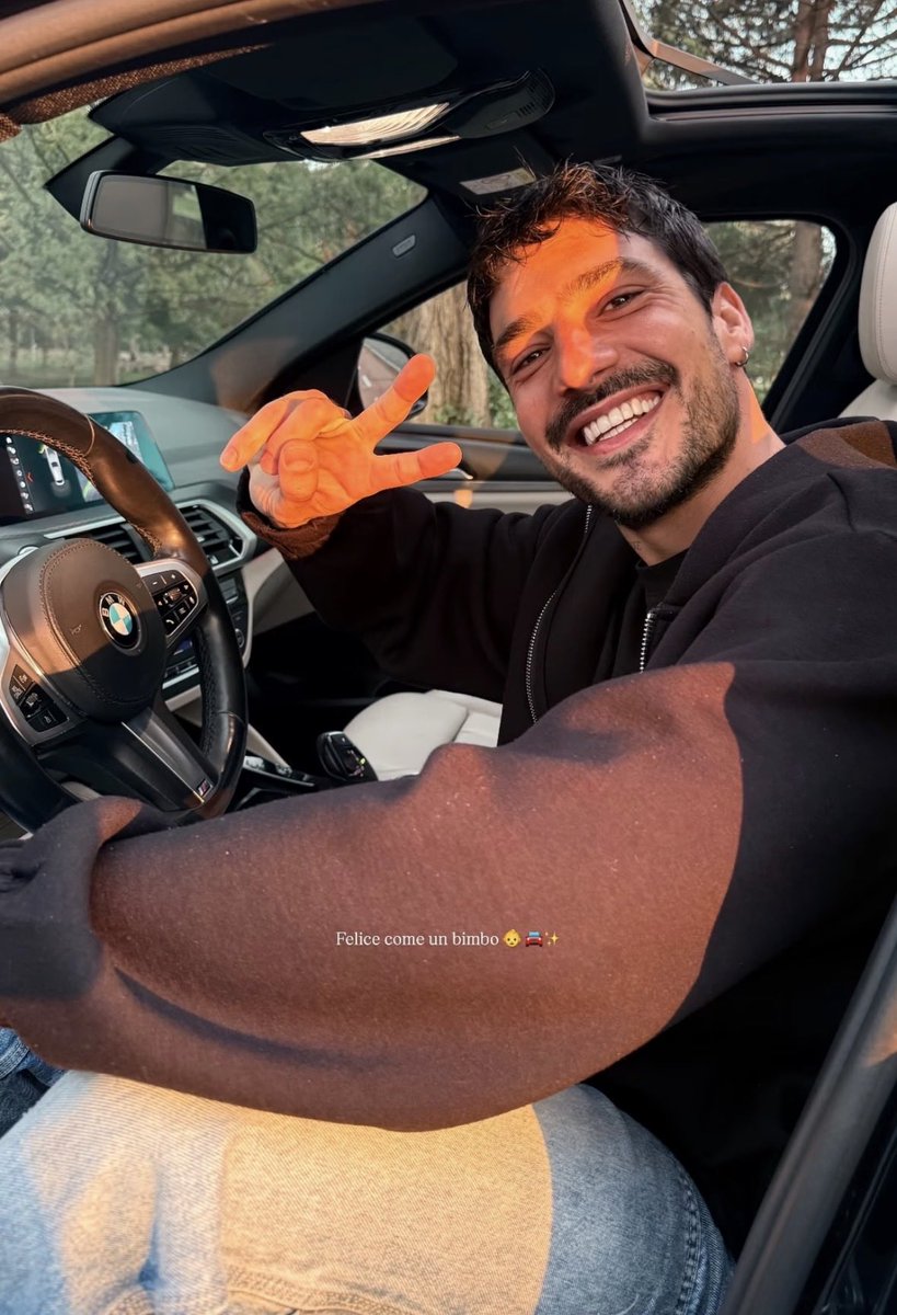 Nuova macchina, stessa energia. Sorriso che illumina la strada 😎✨
Pronto a scrivere nuove storie, un chilometro alla volta.