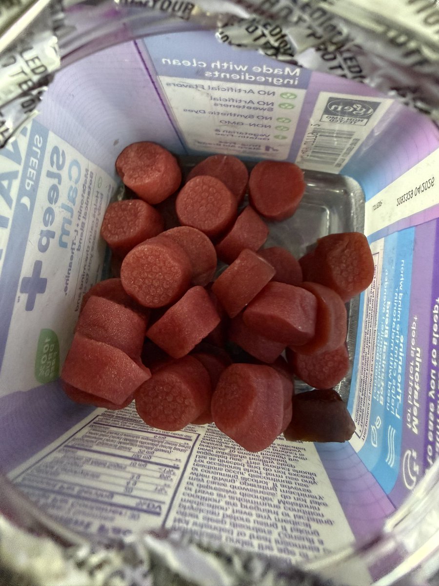 tomoko lover tweet media