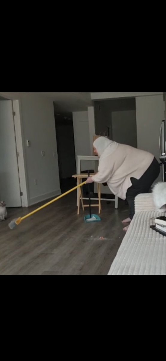 Buttered crumpet tweet media