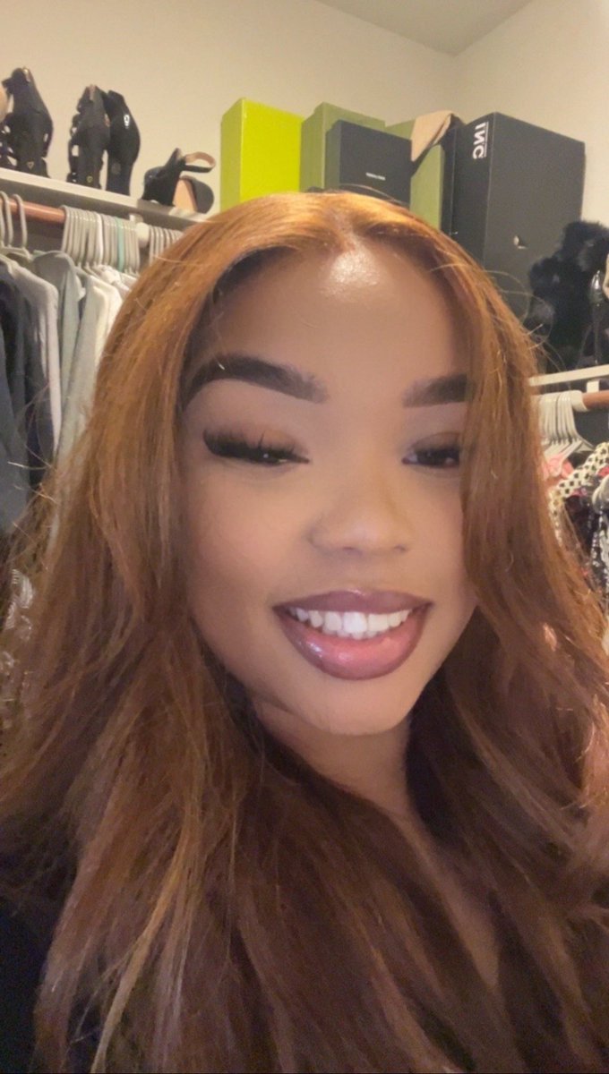 itsdiaryofari's tweet photo. Been mia but hey. K bye https://t.co/VuRTdjEilA