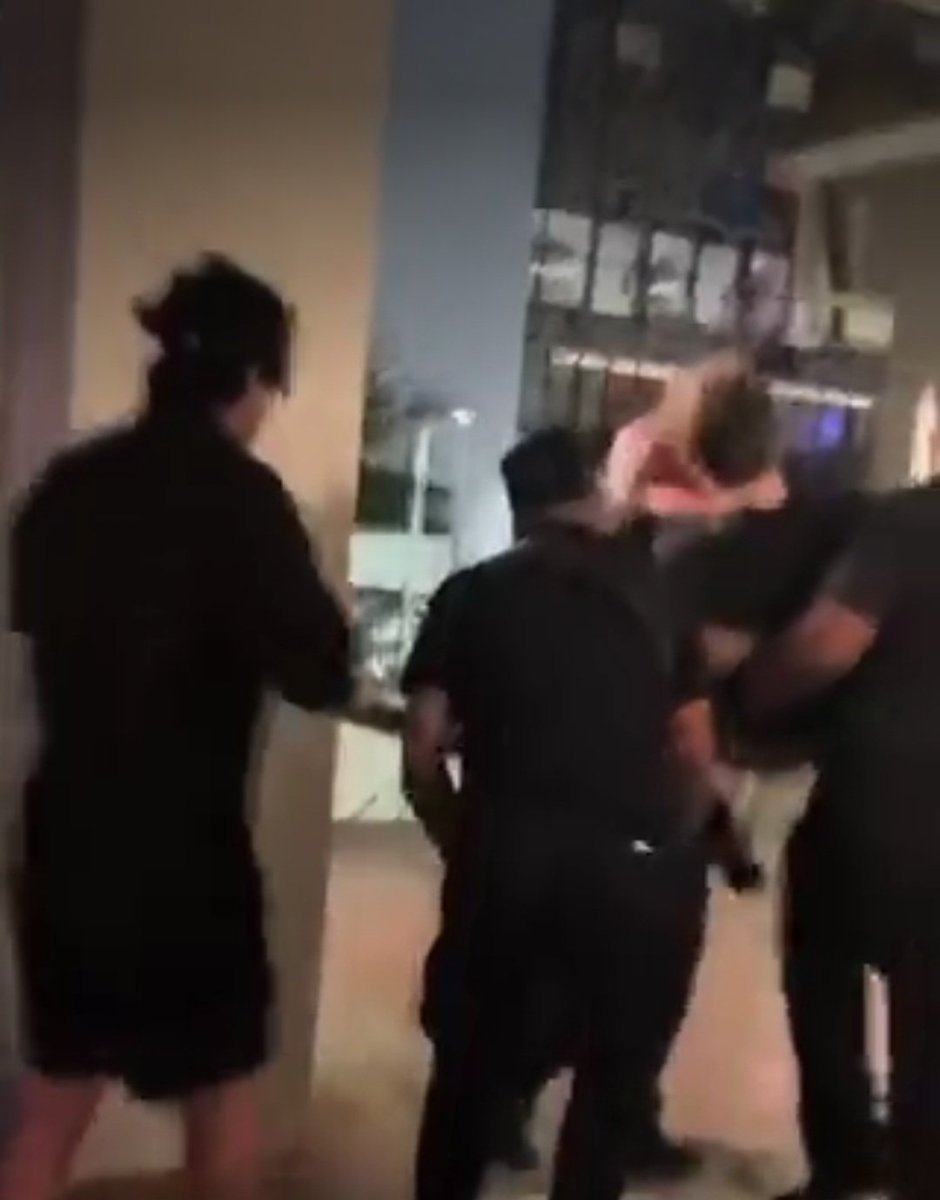 AI Predict tweet media