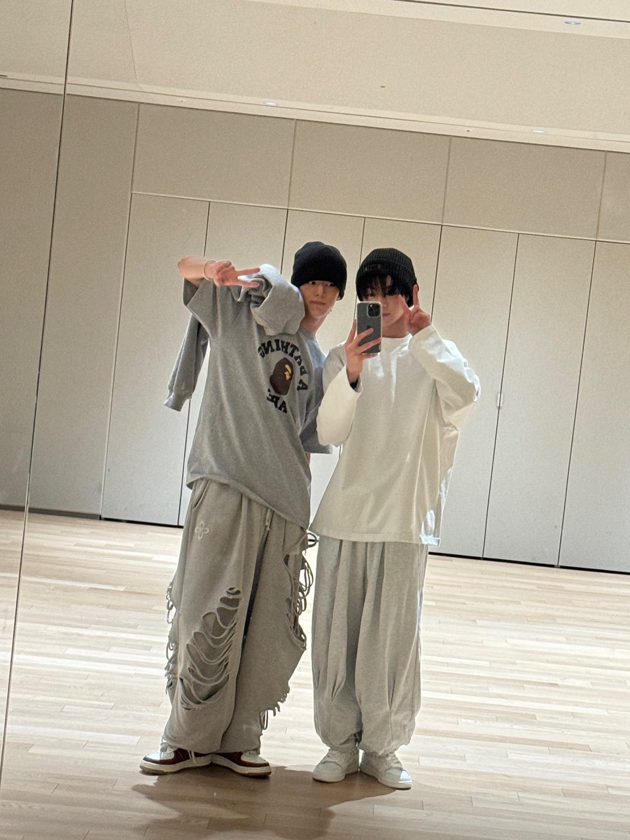 ドフーン tweet media