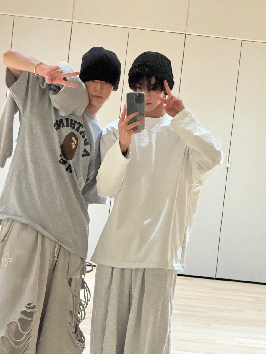 ドフーン tweet media