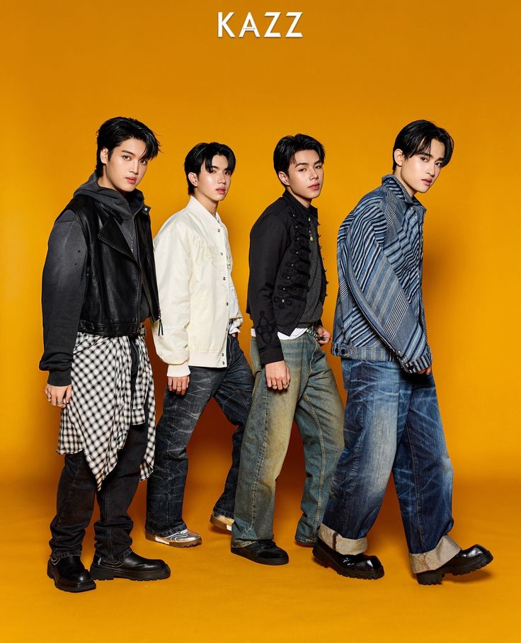 HOURLY CLO'VER tweet media