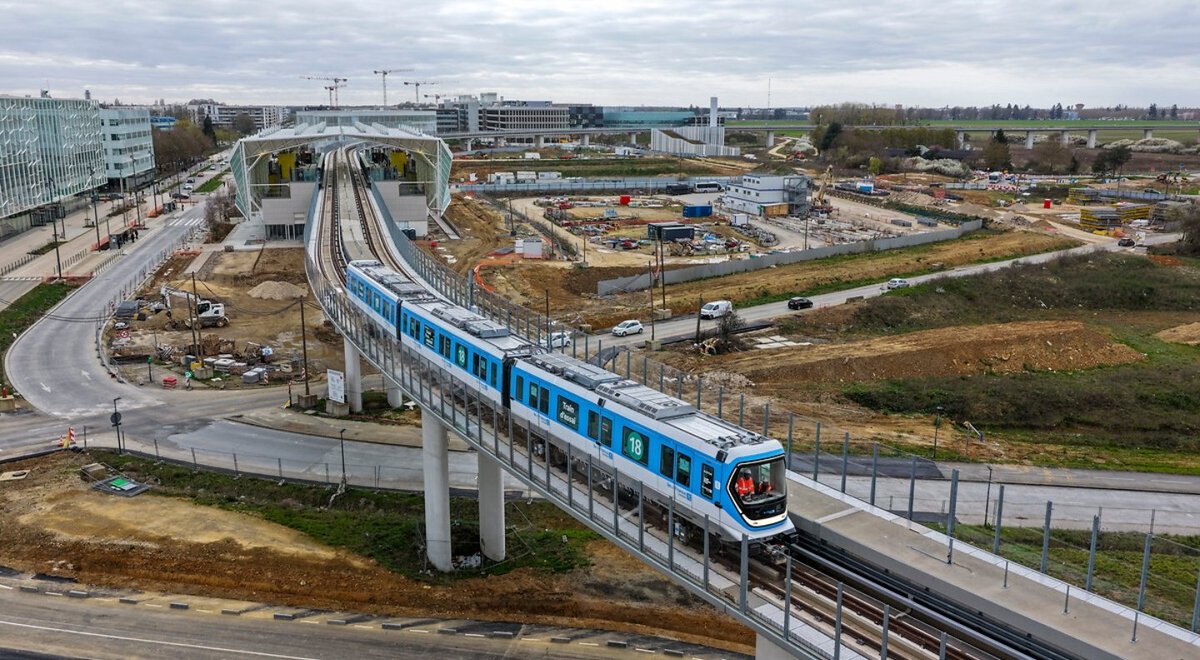 Stellaire_FR's tweet image. La ligne 18🚇 s’annonce incroyable, en particulier la partie en viaduc🌉 😍

Une configuration jamais vue en Île-de-France, qui devrait révolutionner notre vision de la mobilité

#Ligne18 #Metro #IDFM @IDFmobilites @Plusdetrains @GdParisExpress #Paris