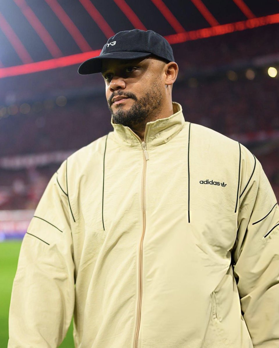 Blue Moon tweet media