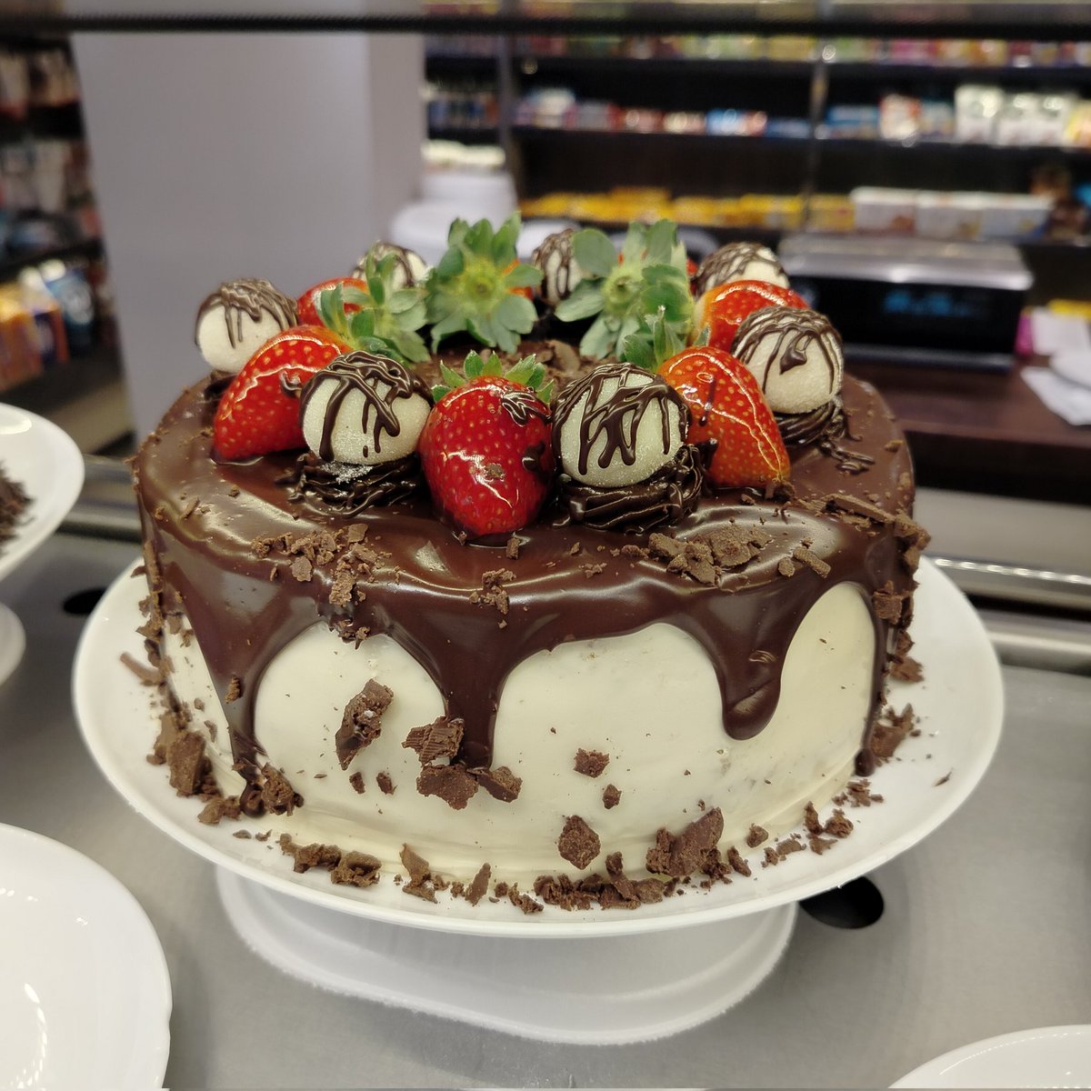 flopisflopada's tweet photo. Bolo de ninho com Nutella ❣️ https://t.co/vPy2QgZ6oO