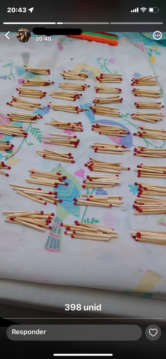 juliapiojosa's tweet image. mi papá se puso a contar los fósforos para ver si realmente venían 400 como dice en la caja jajdjsjd que tipazo
PD: vienen 398☝🏻☝🏻☝🏻